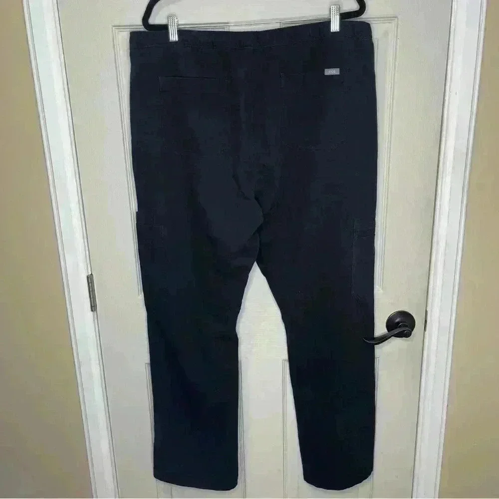 FIGS Men’s Cairo Cargo Scrub Pants™ Sz XXL